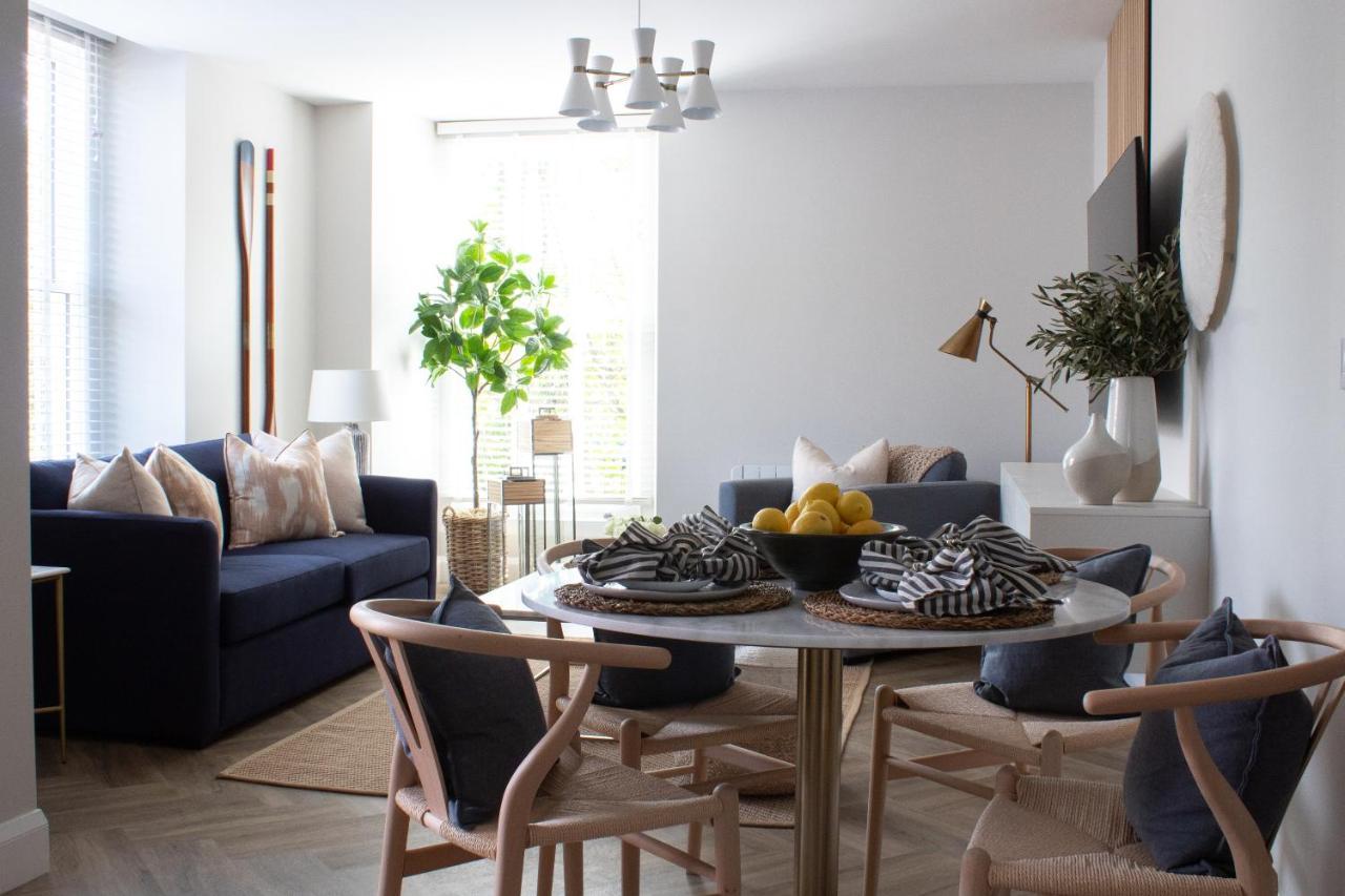 John Lewis Apartment 阿博伦 外观 照片