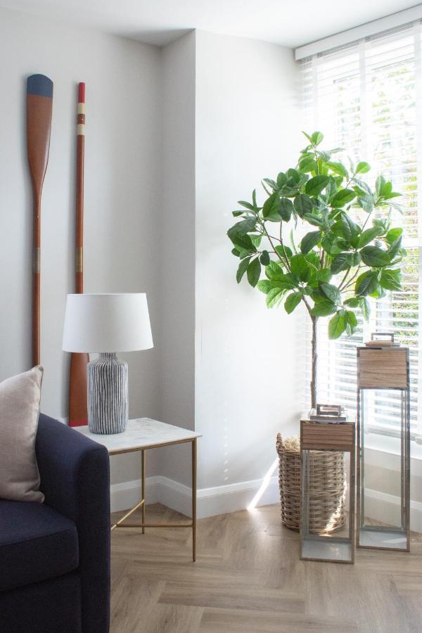 John Lewis Apartment 阿博伦 外观 照片